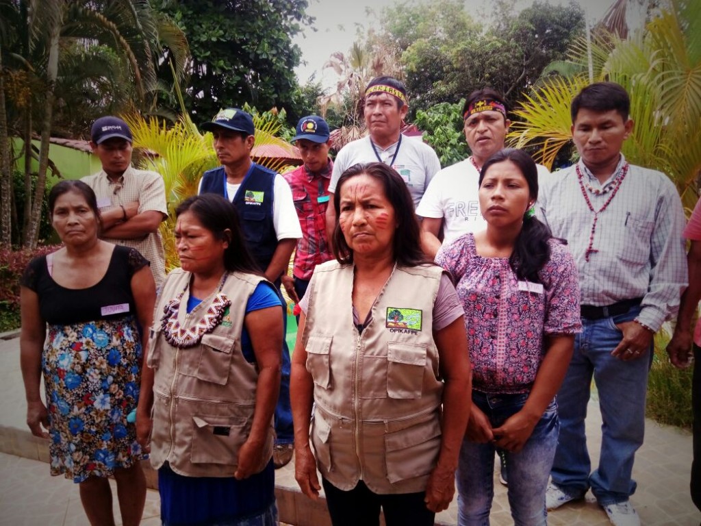 Mujeres y hombres de las cuencas en pie de lucha por la desatención del Estado. Foto: Puinamudt