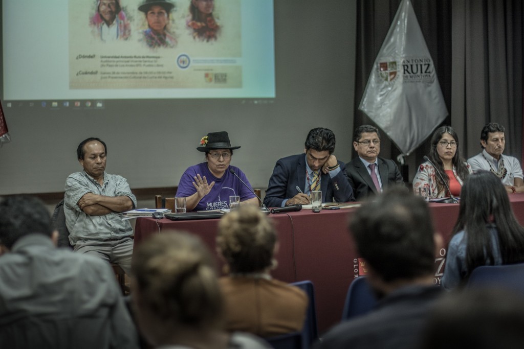 El panel de diálogo y presentación del informe se desarrolló en la Universidad Antonio Ruiz de Montoya (UARM). Foto: Luisenrrique Becerra