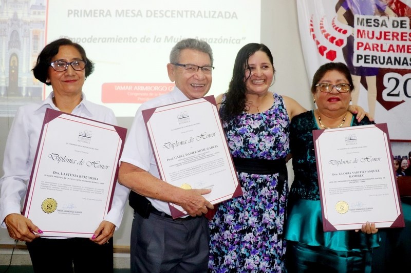 Loreto: Docentes de la Universidad Nacional de la Amazonía Peruana (UNAP) son distinguidos por el Congreso de la República