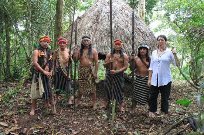 Indígenas atacan campamento por rechazo a la minería