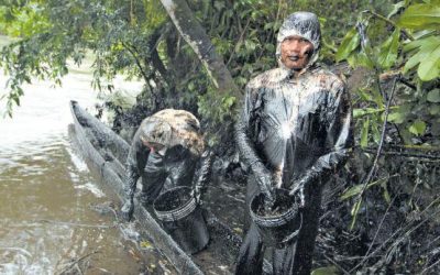 Amazonía de negro: derrame de crudo afecta afluente del Marañón