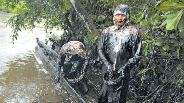 Amazonía de negro: derrame de crudo afecta afluente del Marañón