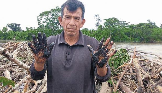 Denuncian derrame de petróleo en río Pastaza