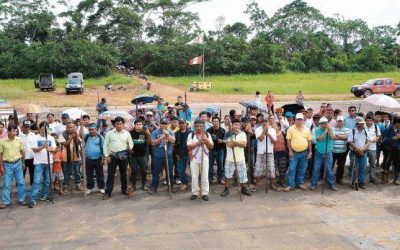 Nativos toman base de Petro-Perú y exigen diálogo con la PC