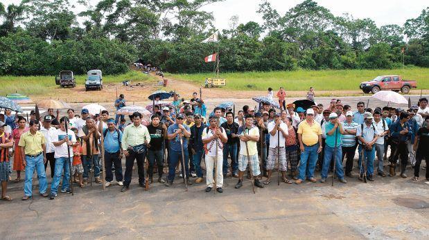 Nativos toman base de Petro-Perú y exigen diálogo con la PC
