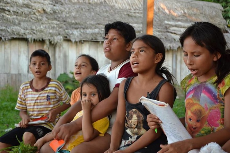 “Corazones escindidos”: Un acercamiento al mundo de las adolescentes indígenas, en la provincia petrolera de Loreto