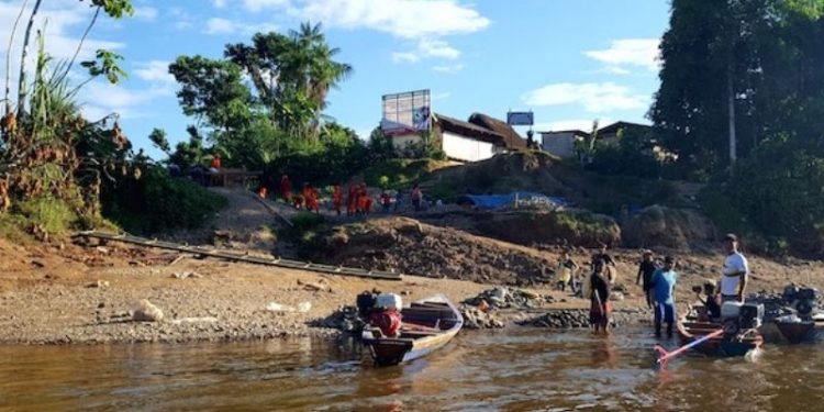 Comunidades preocupadas por carretera que podría acrecentar economías ilegales en Amazonas